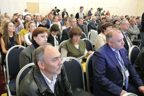 Помогать всем, кто хочет производить сельхозтехнику