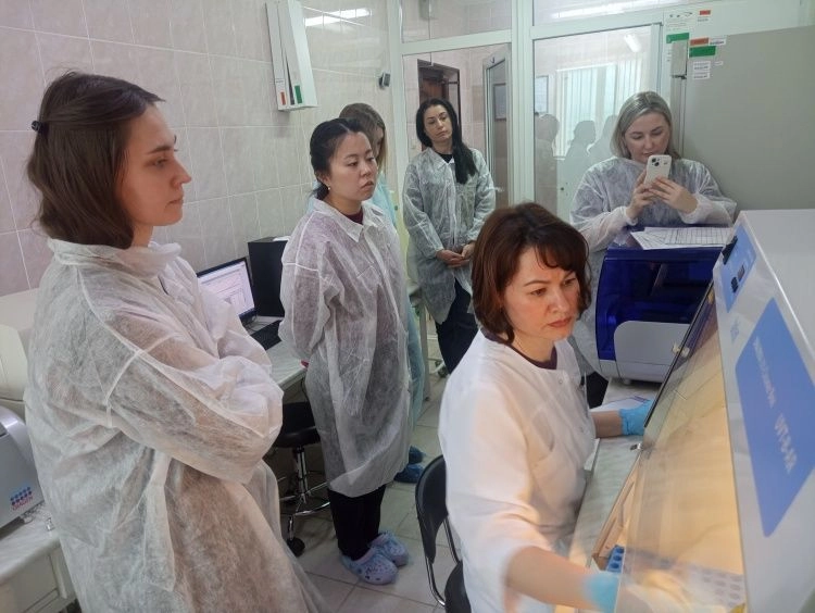 Специалисты повысили квалификацию по определению ГМО в продукции