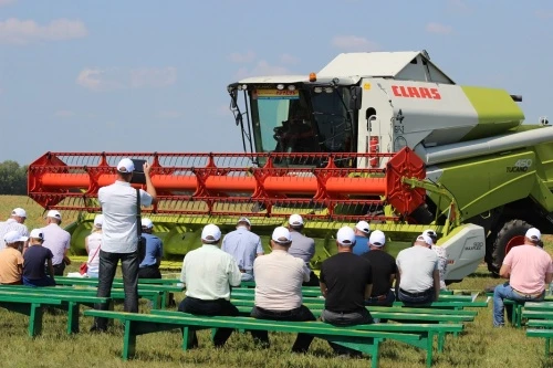 CLAAS: TUCANO и JAGUAR вызвали большой интерес на Дне поля в Сибири