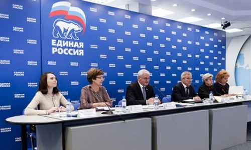 Единая Россия обсудила подготовку к Форуму "Российское село"