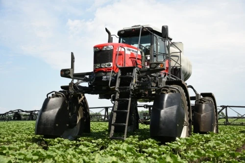 Первый демо-тур самоходных опрыскивателей Massey Ferguson® в России