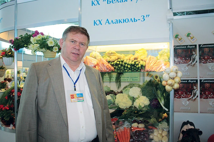 Глава КХ «Алакюль-3» Н.Н.Воробьев на выставке-ярмарке «Агрорусь-2009» Глава КХ «Алакюль-3» Н.Н.Воробьев на выставке-ярмарке «Агрорусь-2009»