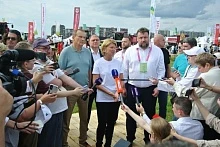 Оксана Лут и Александр Дрозденко дали старт 12 Открытому чемпионату России по пахоте