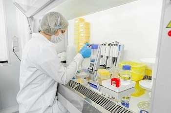 Лаборатория с практически полной автоматизацией микробиологических исследований