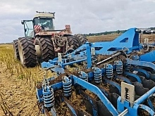 Дисковая борона в работе