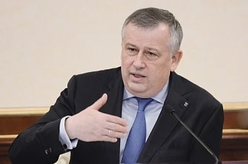 Нужно много работать