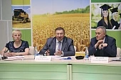 Еще раз о кадрах