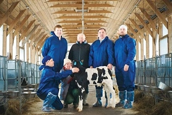 Телёнок «из пробирки»: он родился!