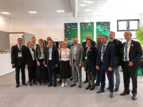 Члены и партнеры Союза органического земледелия представили во Франции сектор органического сельского хозяйства