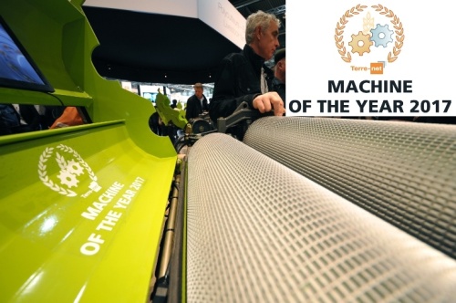 Rомбайн JAGUAR с технологией SHREDLAGE® стал «Машиной года»   на выставке SIMA 2017