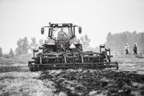 «День поля» - площадка современного сельхозмашиностроения и достижений растениеводства