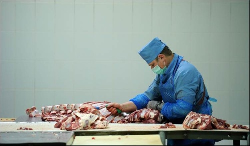 Сербские мясные продукты: повышение стандартов безопасности пищевых продуктов при сохранении традиций