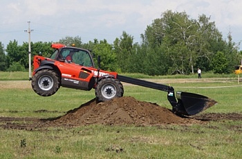 Погрузчики Manitou пользовались популярностью на аграрных мероприятиях весенне-летнего сезона