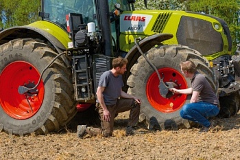 НА ТРАКТОРАХ CLAAS ПОЯВИТСЯ ОПЦИОНАЛЬНАЯ СИСТЕМА РЕГУЛИРОВАНИЯ ДАВЛЕНИЯ В ШИНАХ