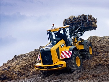 JCB 434S – универсальный помощник на любой сезон