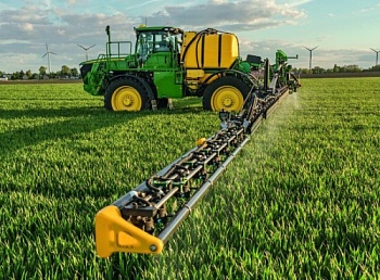 Компания John Deere представляет новое поколение самоходных опрыскивателей