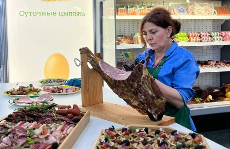 Ведущие шеф-повара помогут сделать из продукта настоящий хит! Ведущие шеф-повара помогут сделать из продукта настоящий хит!